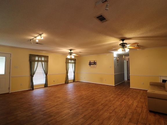 2nd image of 202 Windridge Dr