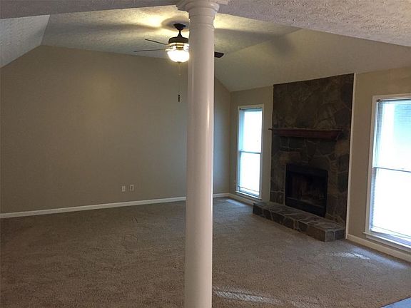 4th image of 58 Hardwood Ct