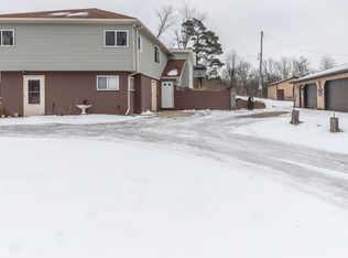 497 S Michigan Rd, Eaton Rapids, MI 48827