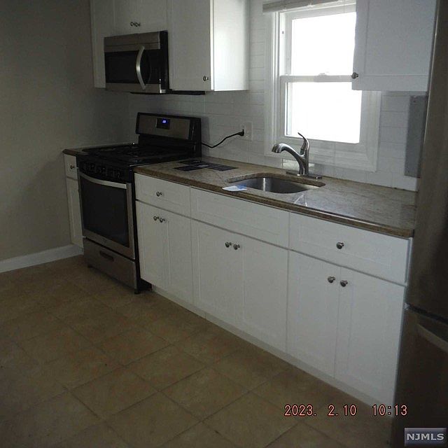 19 Crescent Ave, Totowa, NJ 07512 MLS 23005483 Zillow