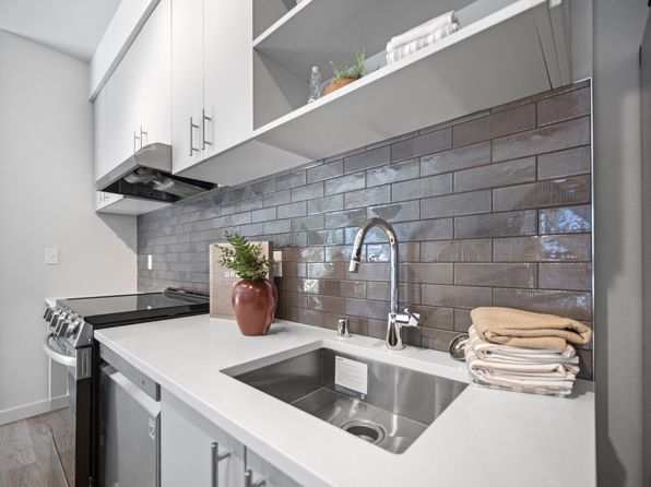 6020 E 4th Ave #1B-1BA-600SQFT
