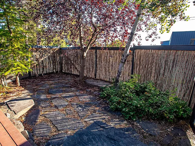 648 Denver St — Photo 26