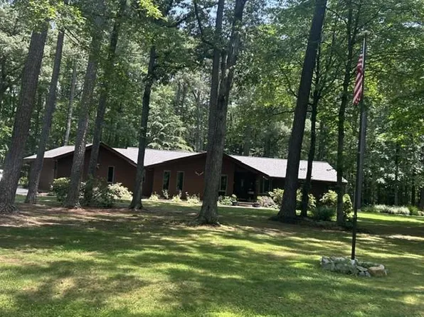 121 Eareckson Ln, Stevensville, MD 21666