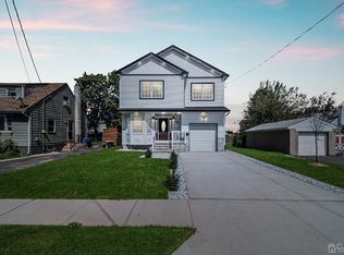 57 Spruce St, Port Reading, NJ 07064