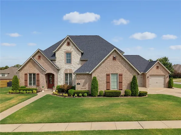 1291 Edinburgh Loop, Springdale, AR 72762