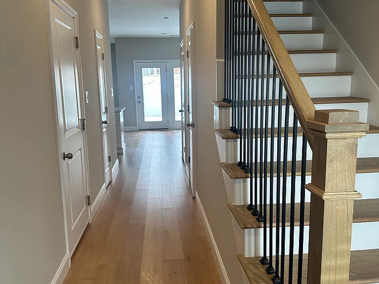 1338 Gatewood Ln — Photo 8