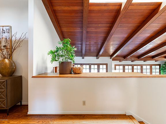 5th image of 4135 Pembury Pl