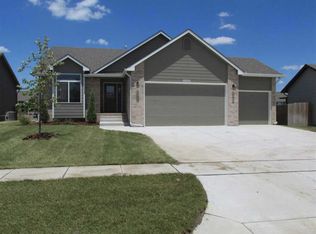 8500 Chris St, Bel Aire, KS 67226