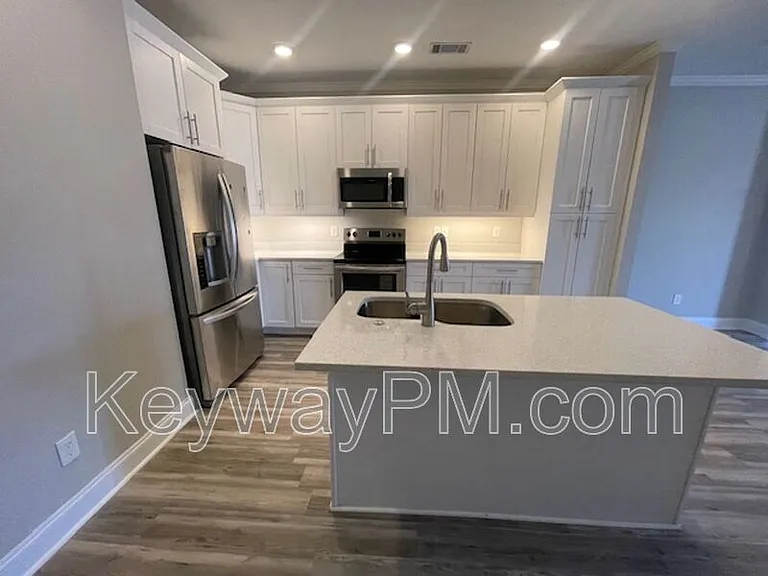 306 Alta Vista Ave #6 — Photo 4
