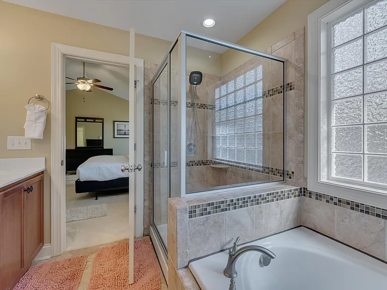 320 Lawrence Rd — Photo 21