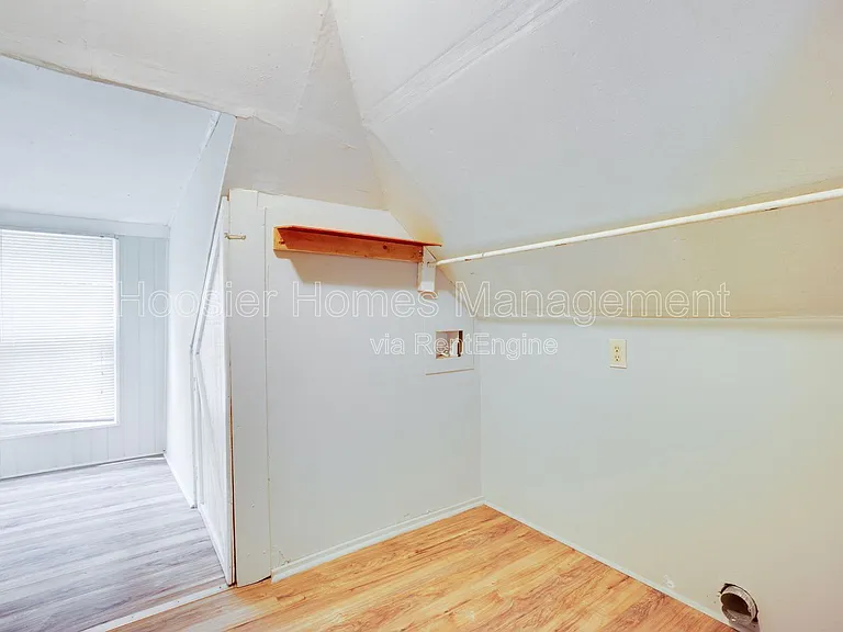 2511 Turner Ave — Photo 14
