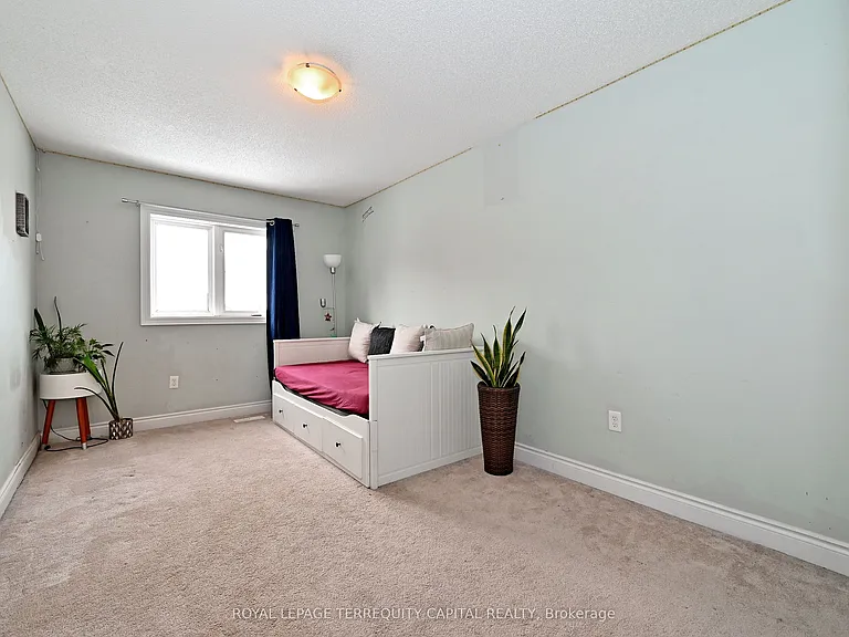 31 Madelaine Dr #6 — Photo 30