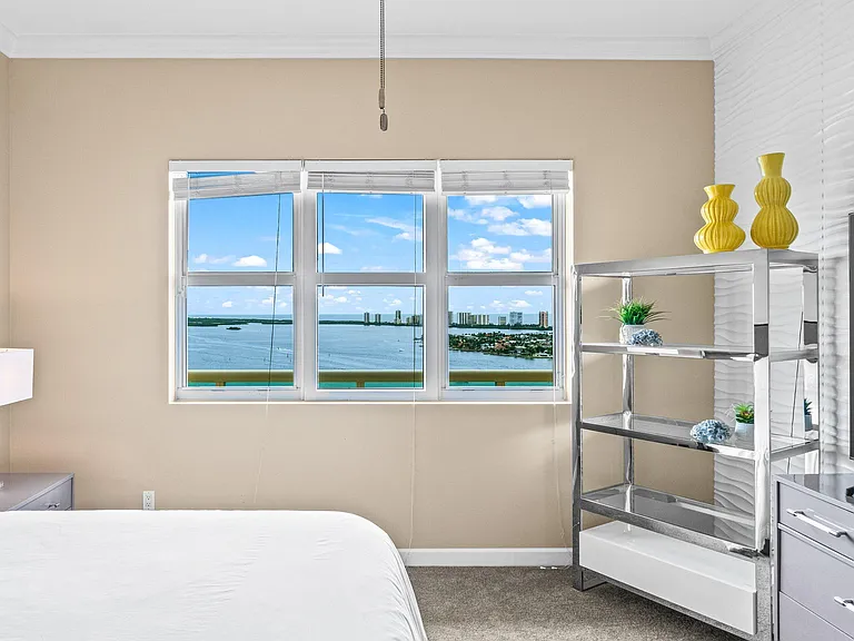 2650 Lake Shore Dr #2403 — Photo 12