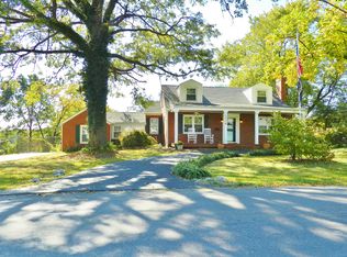 1750 Derhake Rd, Florissant, MO 63033