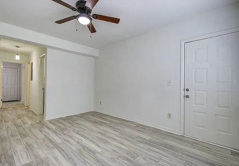2183 Palermo Pl — Photo 9