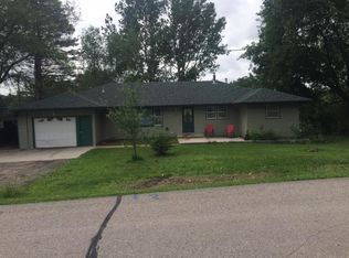 412 24th St SW, Rochester, MN 55902