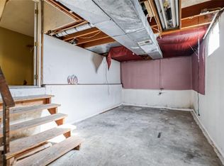 433 N Marion St #433, Olathe, KS 66061