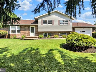 909 Sofianos Ln, Reading, PA, 19605