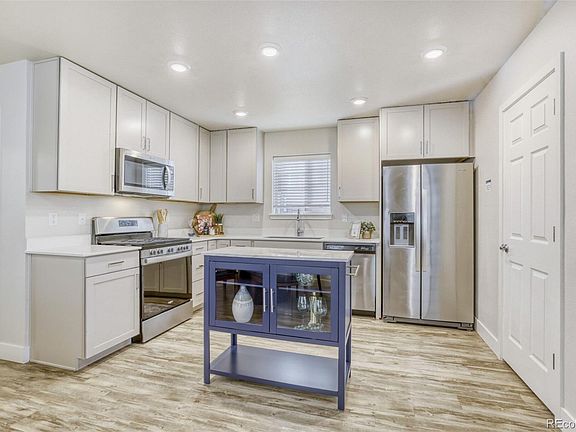 4th image of 65 Avocet Court