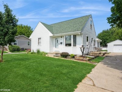 7107 Oliver Smith Dr, Urbandale, IA, 50322