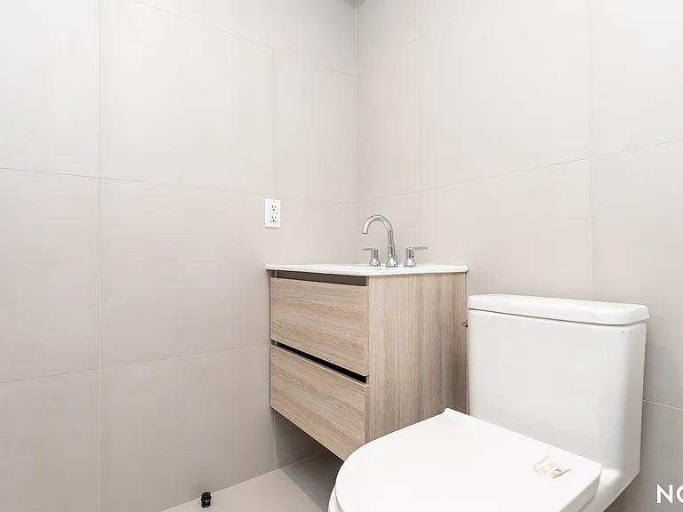 485 Tompkins Ave #4C — Photo 8