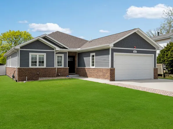 8029 98th St, Palos Hills, IL 60465