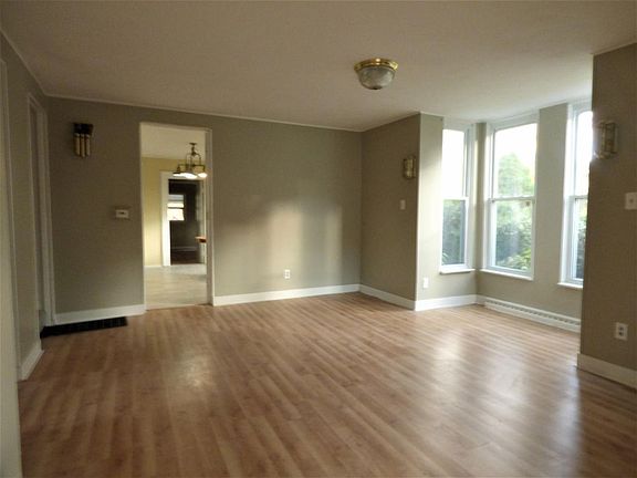 3rd image of 2254 Portage Ave