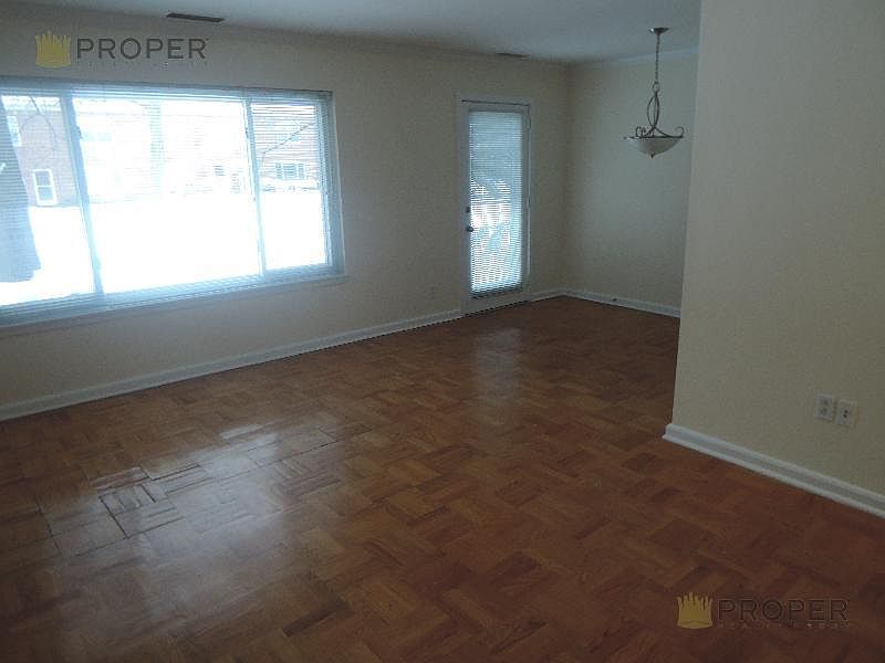 2nd image of 182 Thornton Rd