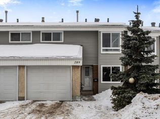 Grandin Village, Saint Albert, AB T8N 2R6