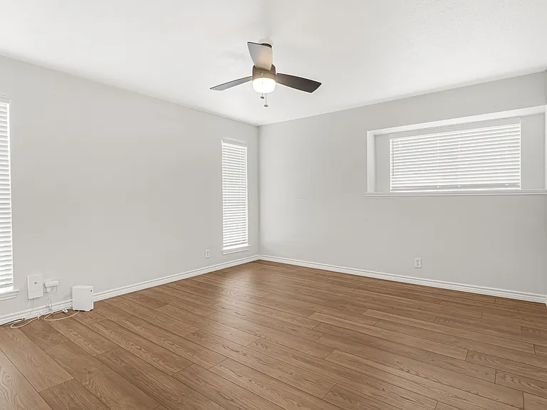 12142 Vista Nogal St — Photo 16