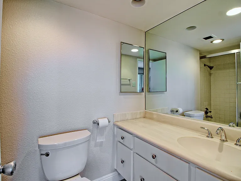 3111 Bel Air Dr #8E — Photo 6