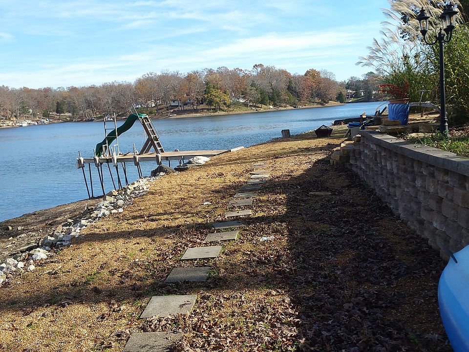 1st image of 7760 Fairview Dr