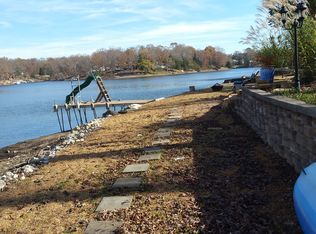 7760 Fairview Dr, Hillsboro, MO 63050
