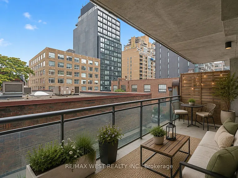 42 Camden St #303 — Photo 25