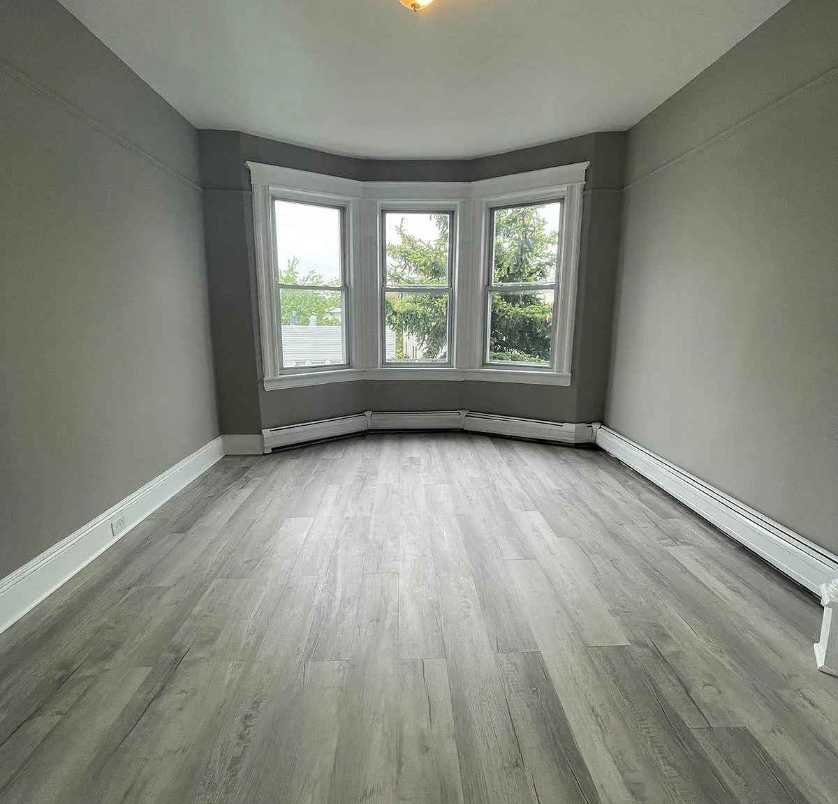 167 Clendenny Ave — Photo 3
