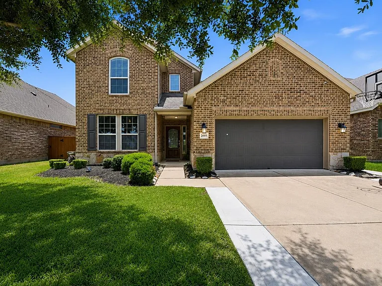 2003 Sunset Terrace Ln — Photo 1