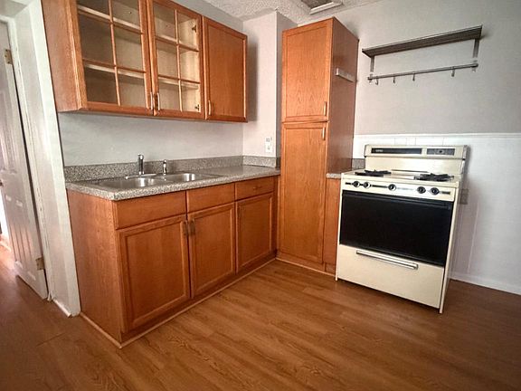 2nd image of 242 S Carroll St