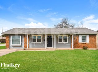 701 E Mission St, Crowley, TX 76036