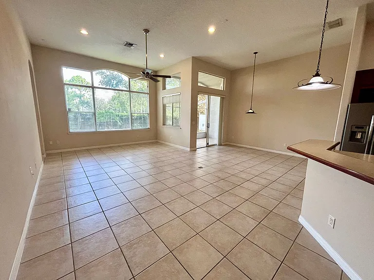 10463 Stone Glen Dr — Photo 4