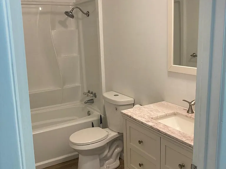 1105 Lehman Dr — Photo 12