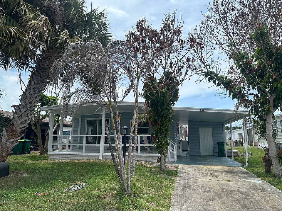 1st image of 882 Hawthorn Cir