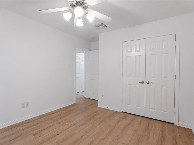 15 Benedict Canyon Loop — Photo 25