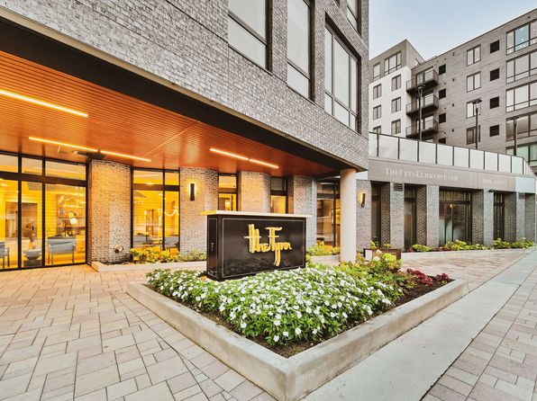 183 N Addison Ave #626