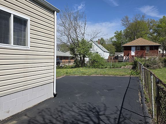 3rd image of 9413 Edmund Dr