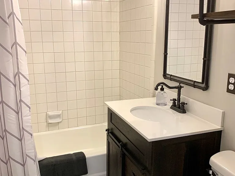 176 Georgia Ave — Photo 9