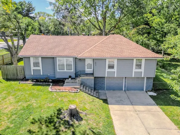 9832 Smalley Ave, Kansas City, MO 64134