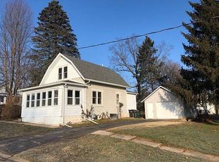 16 10th Ave, New Glarus, WI 53574