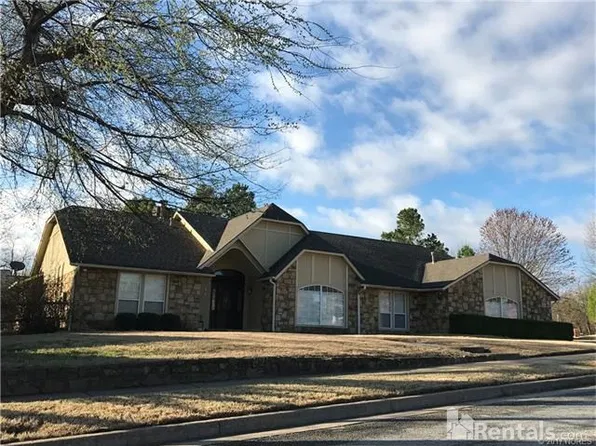 501 E Winston Cres S, Broken Arrow, OK 74011