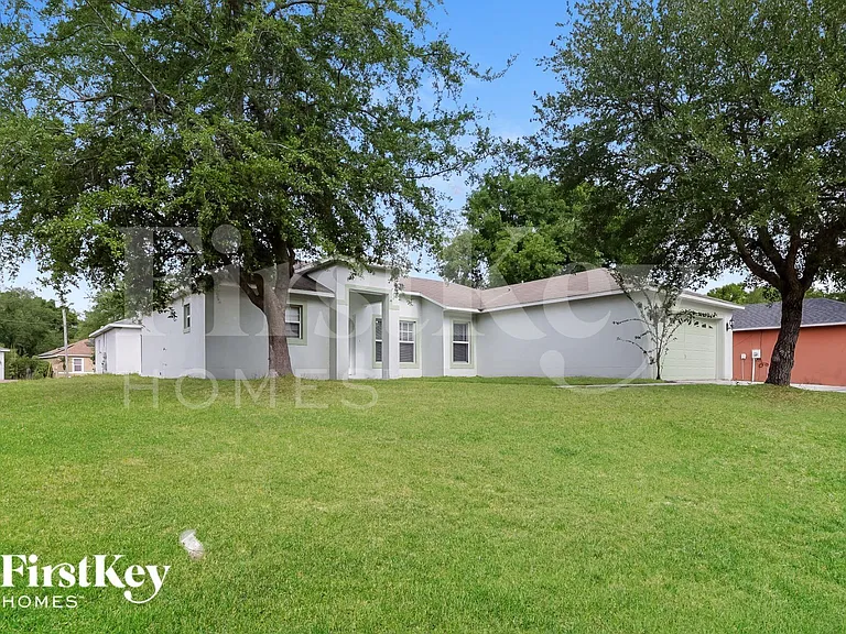 1031 Heron Ct — Photo 2