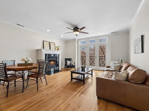 3rd image of 4862 N Kenmore Ave APT 4N